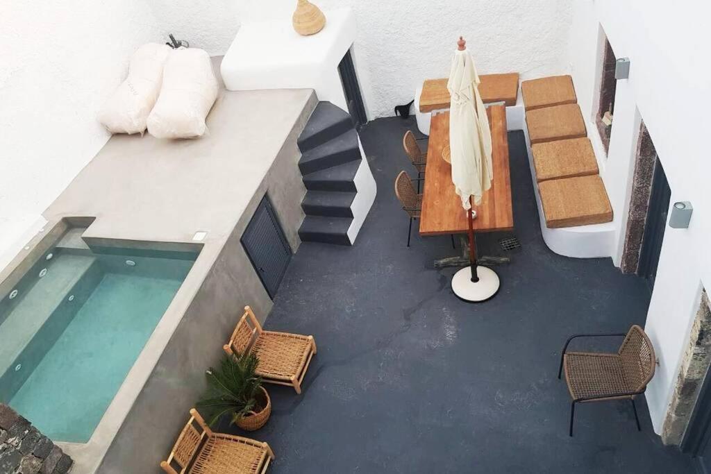 فيلا Santorini Folia Cave House With Jacuzzi Pýrgos المظهر الخارجي الصورة