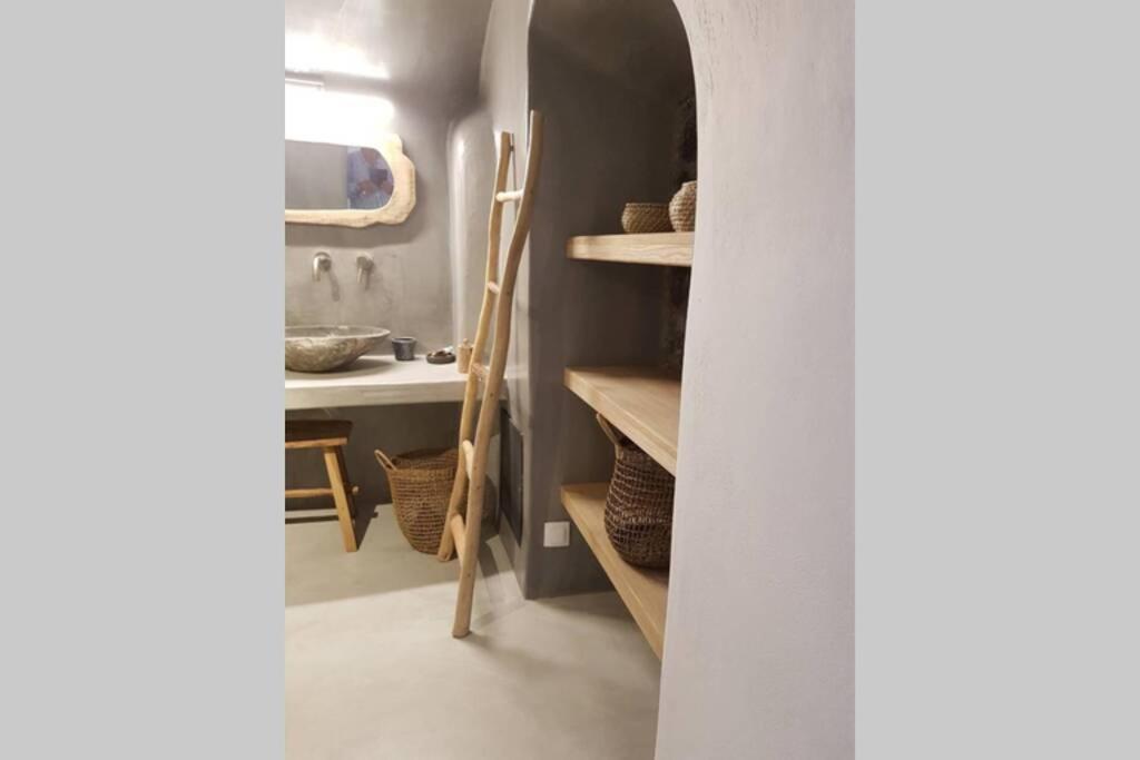 فيلا Santorini Folia Cave House With Jacuzzi Pýrgos المظهر الخارجي الصورة