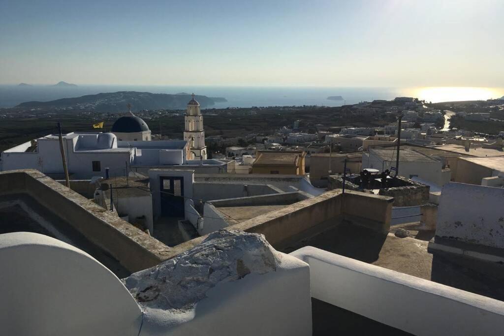 فيلا Santorini Folia Cave House With Jacuzzi Pýrgos المظهر الخارجي الصورة