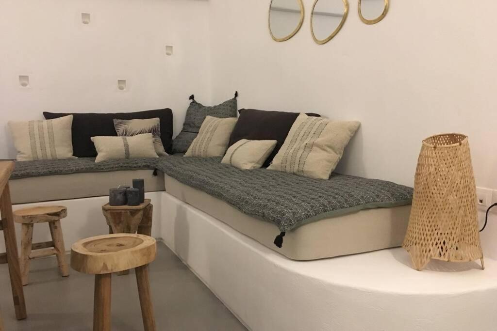 فيلا Santorini Folia Cave House With Jacuzzi Pýrgos المظهر الخارجي الصورة