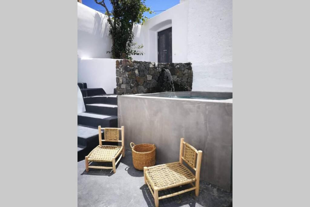 فيلا Santorini Folia Cave House With Jacuzzi Pýrgos المظهر الخارجي الصورة