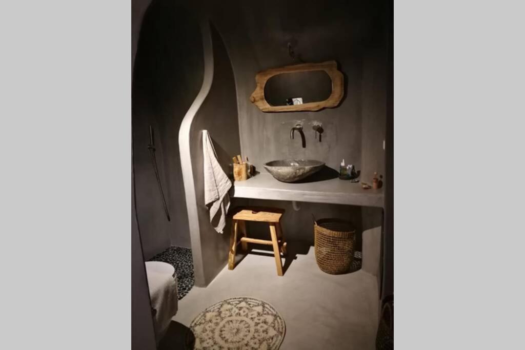 فيلا Santorini Folia Cave House With Jacuzzi Pýrgos المظهر الخارجي الصورة